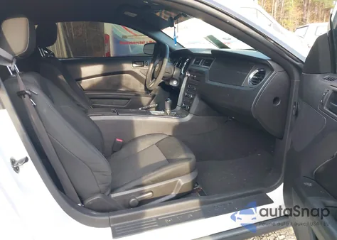 2010 Ford Mustang V6 from USA, damaged, VIN 1ZVBP8AN6A5120898